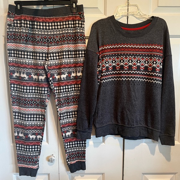2 PC Soft ☁️ Cuddl Duds Gray, Red & White Knit Pajama / Lounge Winter Set - Picture 1 of 10